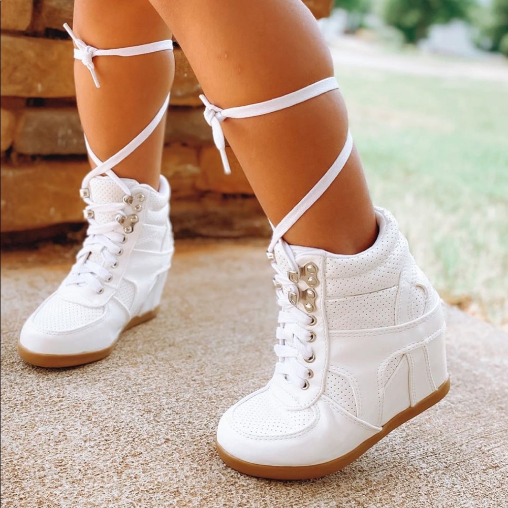 Kids wedges sizes 9-4 available